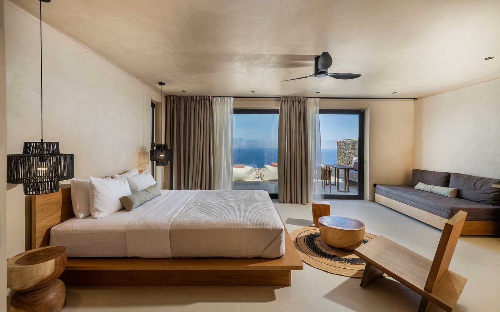 Bleu suite with private infinity pool